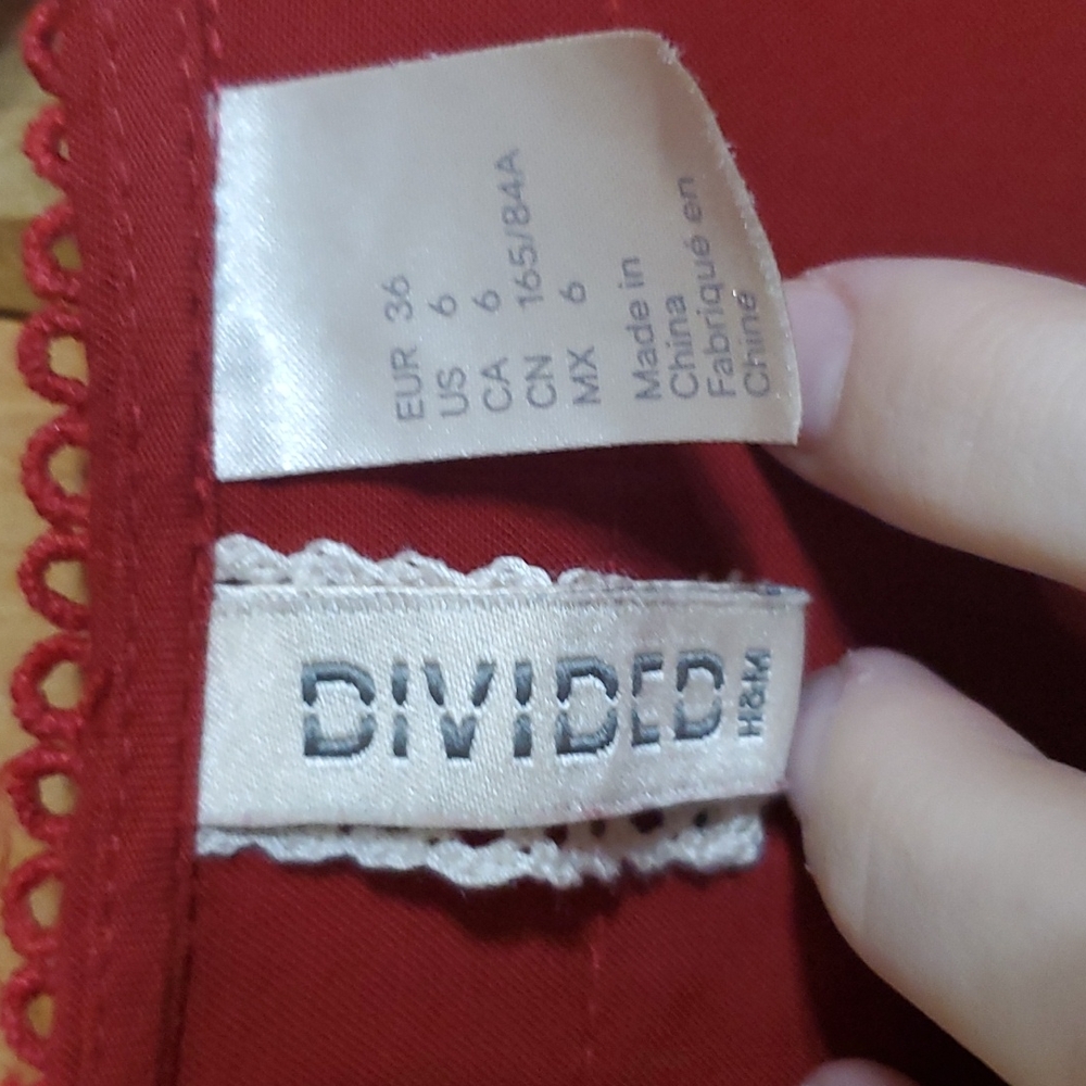 Divided Lace Romper Size 6 - Picture 4 of 7